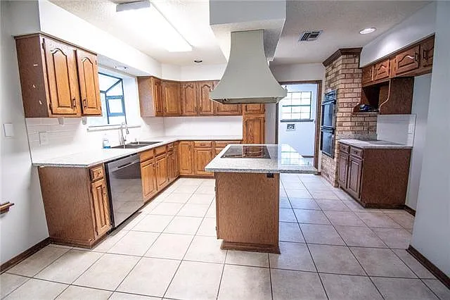 11390 Quail Run — Photo 4