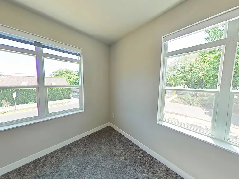 Beaverbrook Apartments — Photo 48