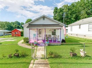 220 E Maine Ave, Bessemer City, NC 28016