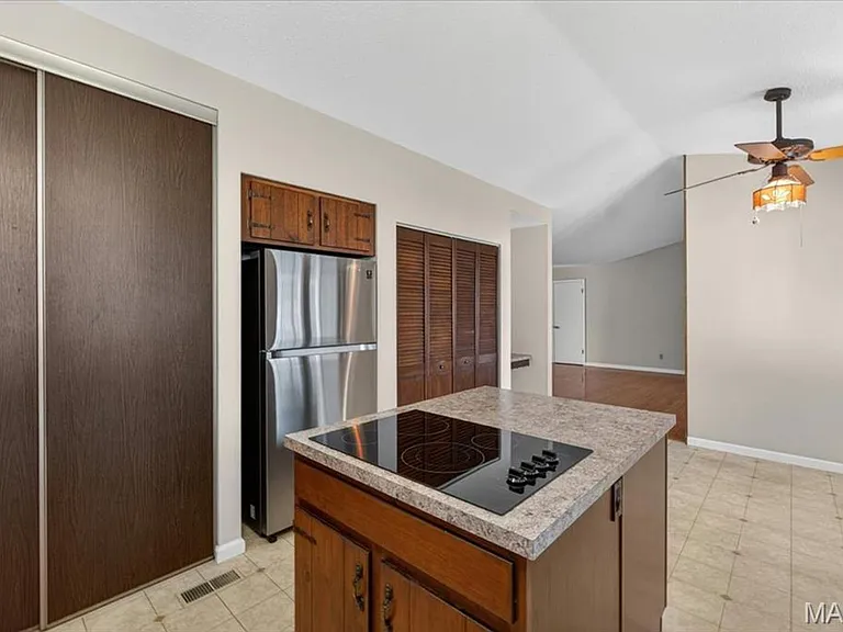 4038 N Bridge Dr — Photo 10