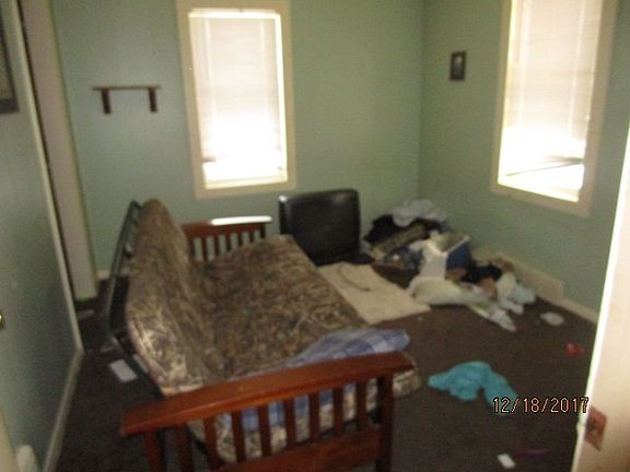 5th image of 1004 Superior Ave
