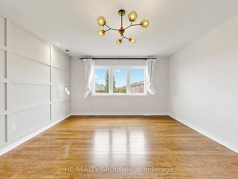 465 Woodspring Ave — Photo 15