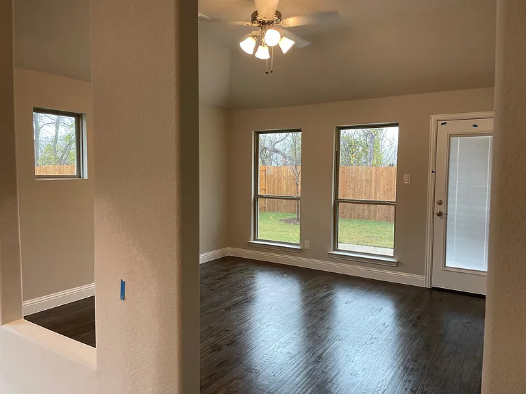 Sunroom with fan