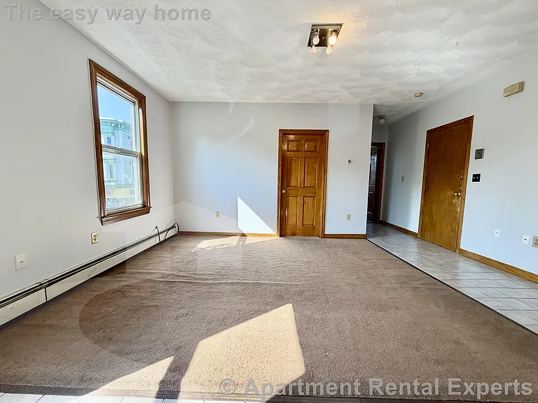 1236 Cambridge St #3R — Photo 6