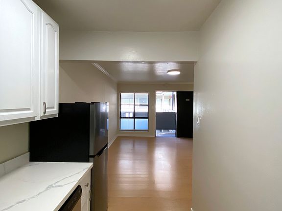 2nd image of 200 Guerrero St APT 214