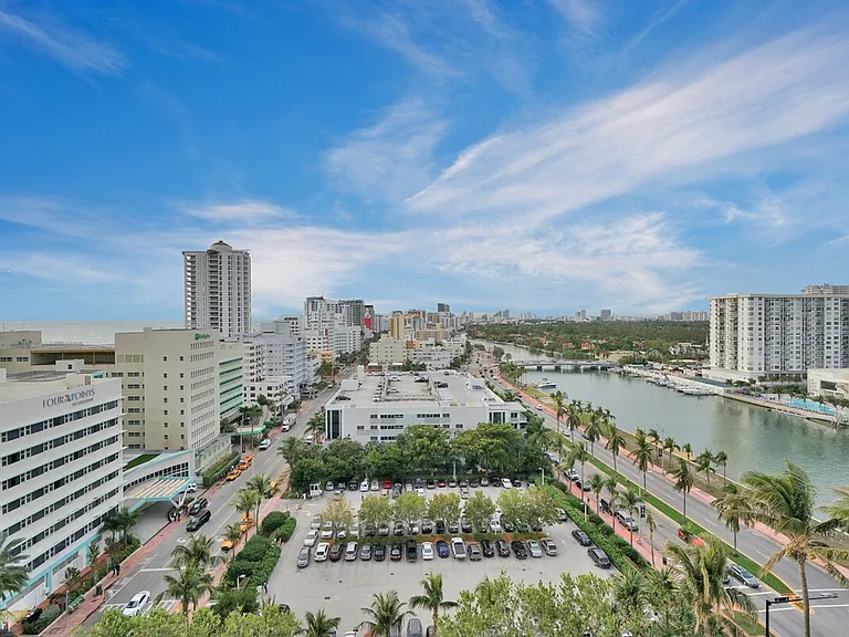 4401 Collins Ave #ID1540556P — Photo 8