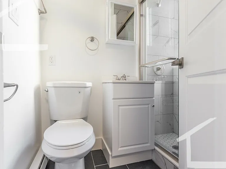 83 Park Dr #17 — Photo 6