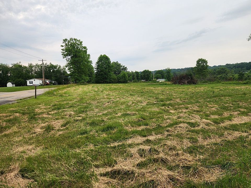 2nd image of 402 Ceylon Rd