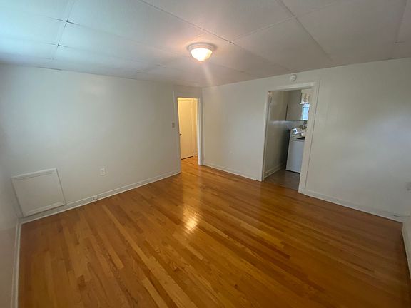 4th image of 2103 Elmwood Ave #0