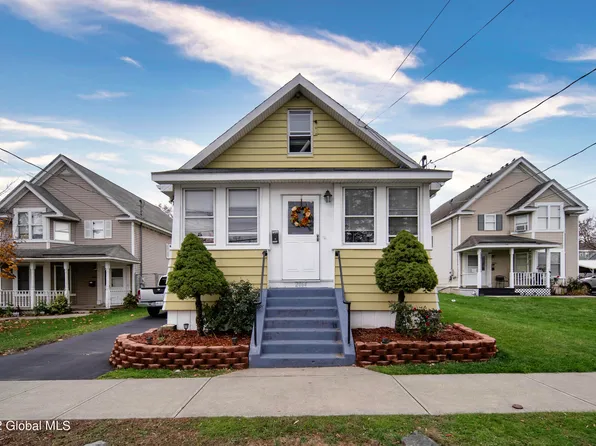 2064 Foster Avenue, Schenectady, NY 12308