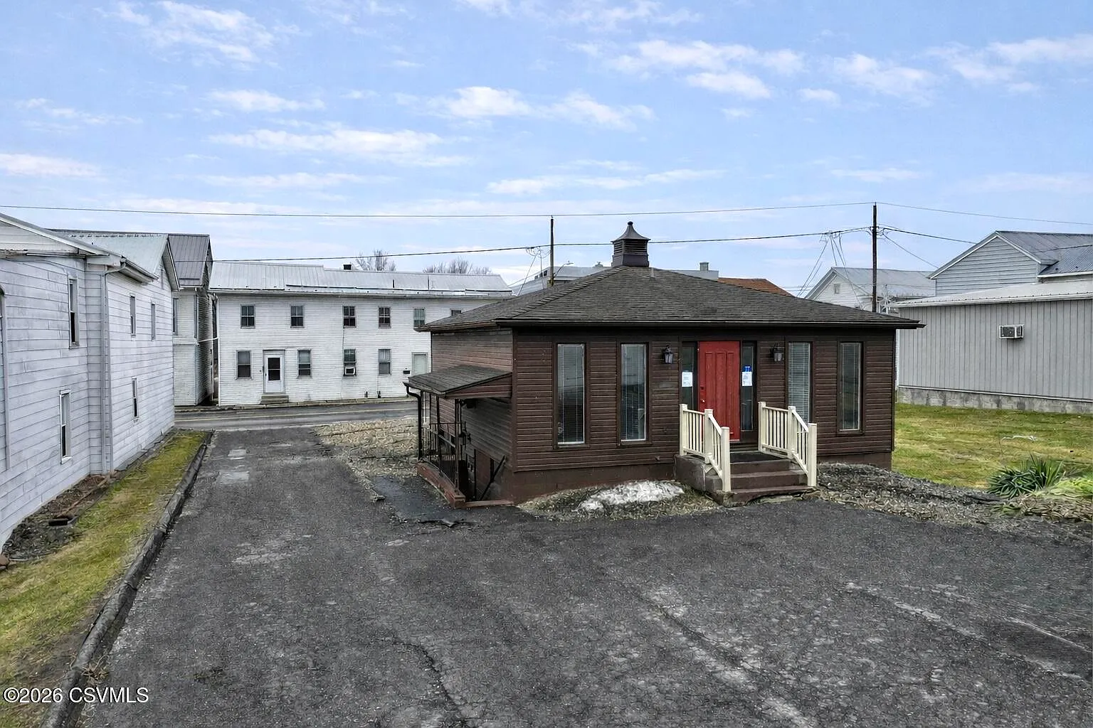 Studio, 784 sqft, $1,200 — Photo 3