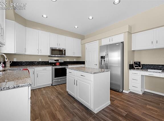 4th image of 9882 Walnut Canyon Dr