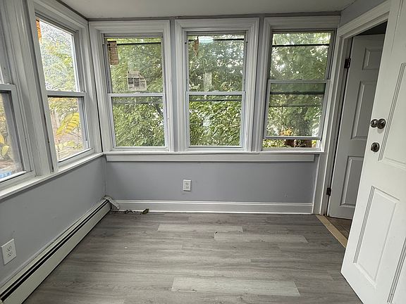 4th image of 43 Hillman St #3