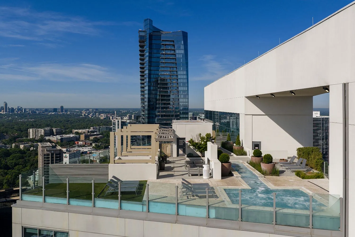 Elora at Buckhead — Photo 4