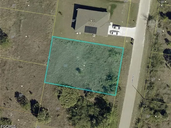 1088 Gunby Ave S, Lehigh Acres, FL 33974