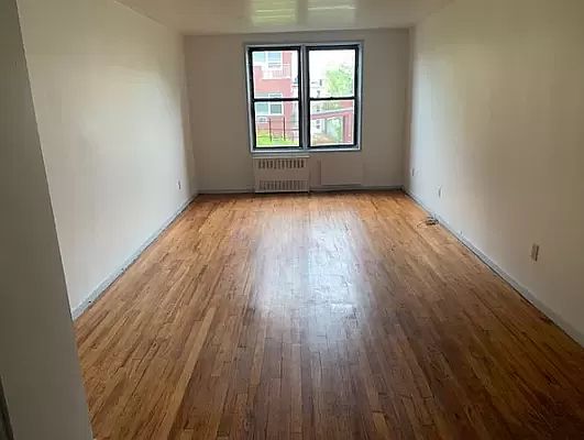 1st image of 25-34 Crescent St #3J