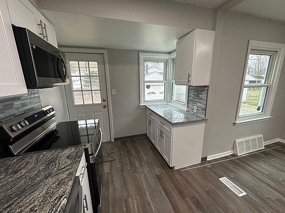 3rd image of 2869 8th St