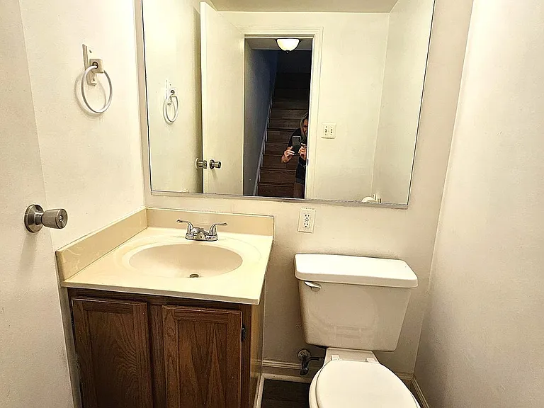 7339 Rokeby Dr — Photo 10