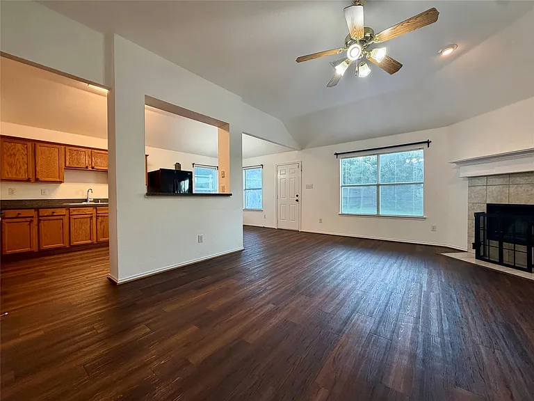 1201 Cumberland Ct — Photo 8