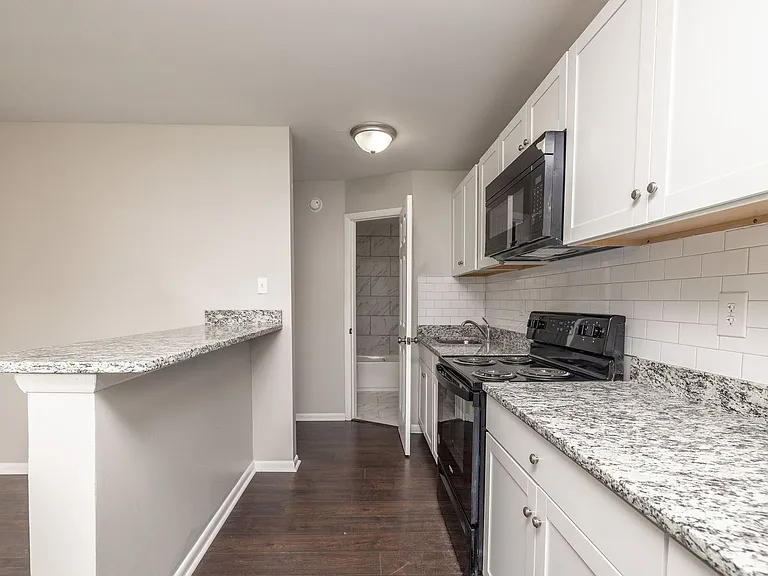 4306 Chamberlayne Ave — Photo 18