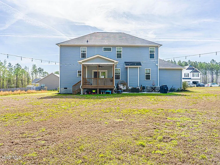 104 Sierra Dr — Photo 35