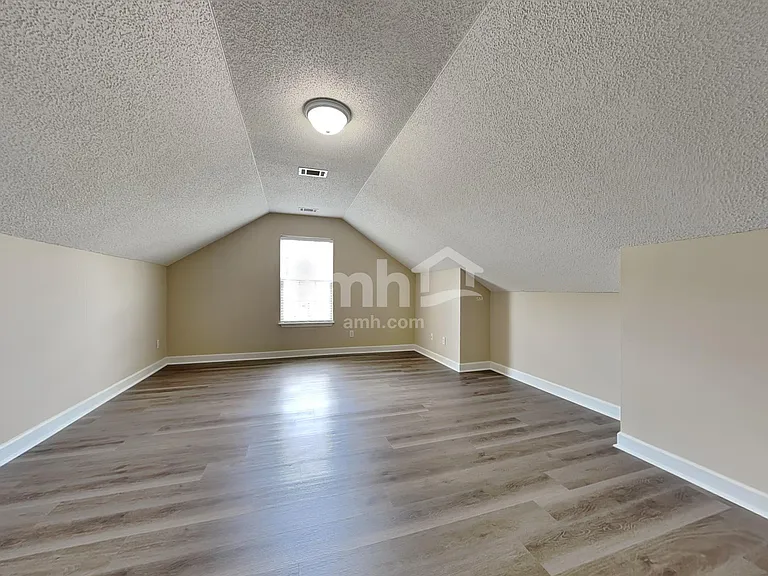 116 Grayson Ave — Photo 9