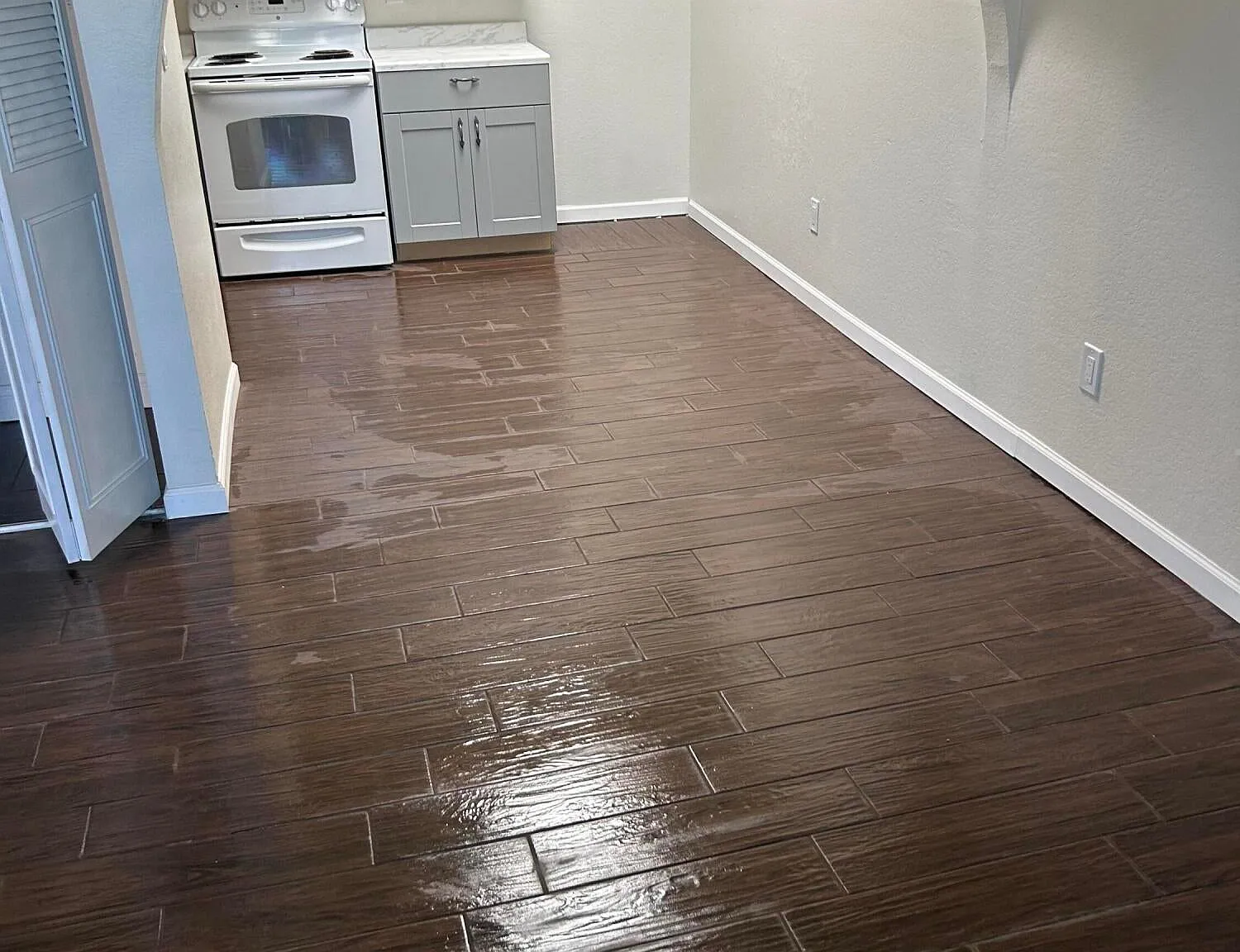 2 bed, 840 sqft, $1,100 — Photo 1