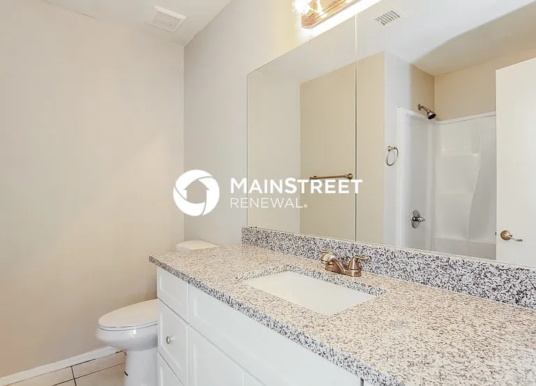 8729 W Athens St — Photo 11