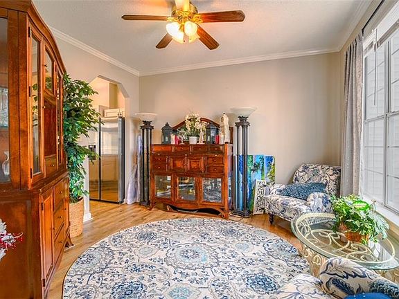 4th image of 1308 Fairhaven Rd