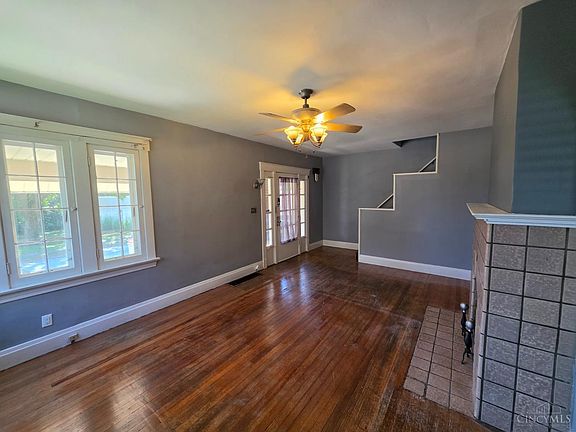 5th image of 1614 Springlawn Ave