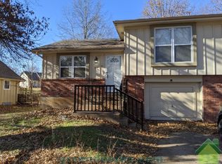 329 S Cardinal Dr, Olathe, KS 66062