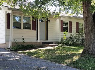 504 5th St, Colona, IL 61241