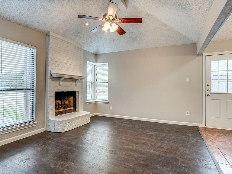 2124 Artherfield Dr — Photo 17