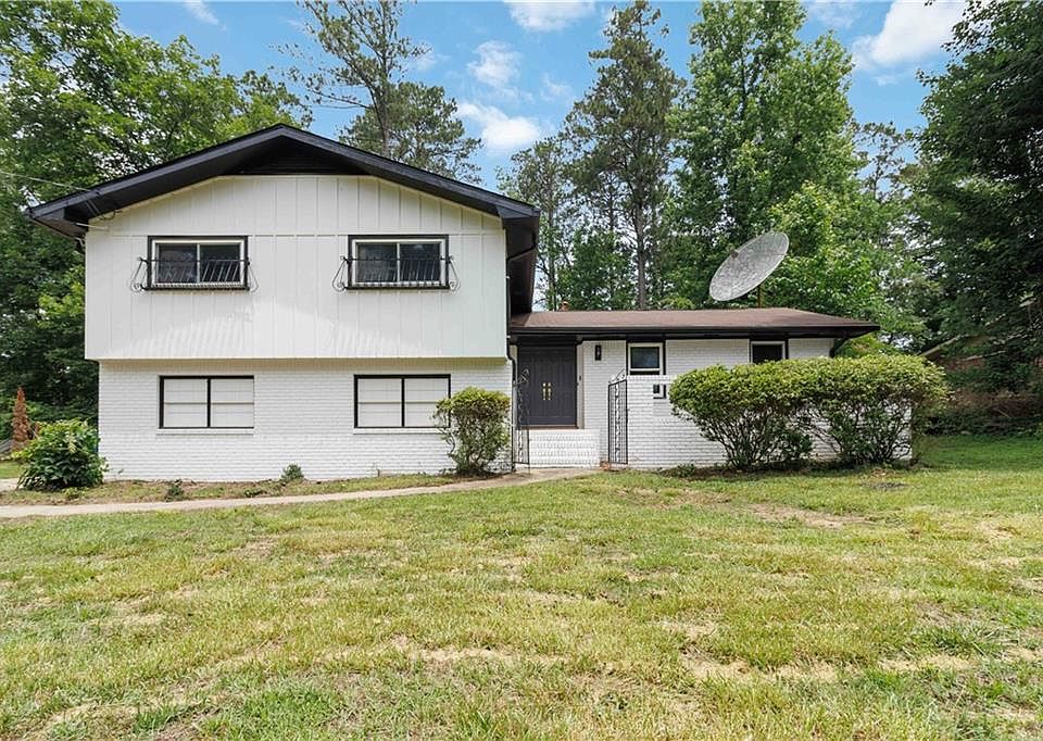 1st image of 3455 Ravenwood Dr