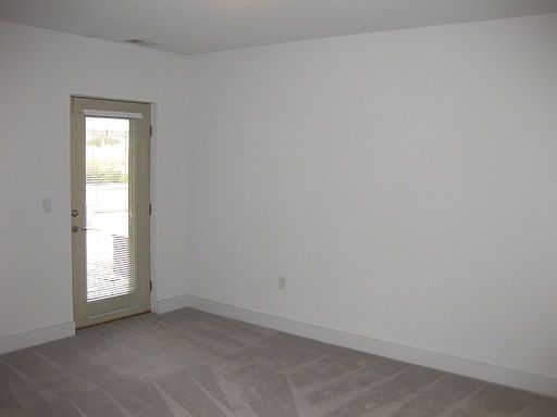 5th image of 145 N Jackson St Unit 410