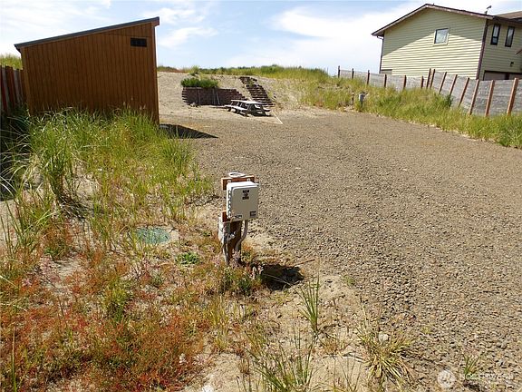 4th image of 34315 G Street