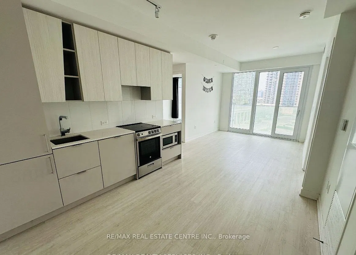 2 bed, $2,600 — Photo 1