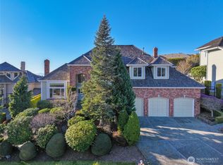5843 155th Ave SE, Bellevue, WA