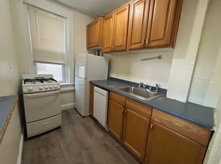 376 Riverway APT 12A, Boston, MA 02115
