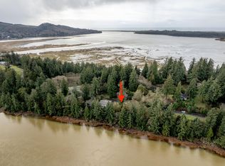 34655 Riverway Dr, Nehalem, OR 97131