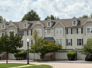 3414 Kentshire Cir, Aurora, IL 60504