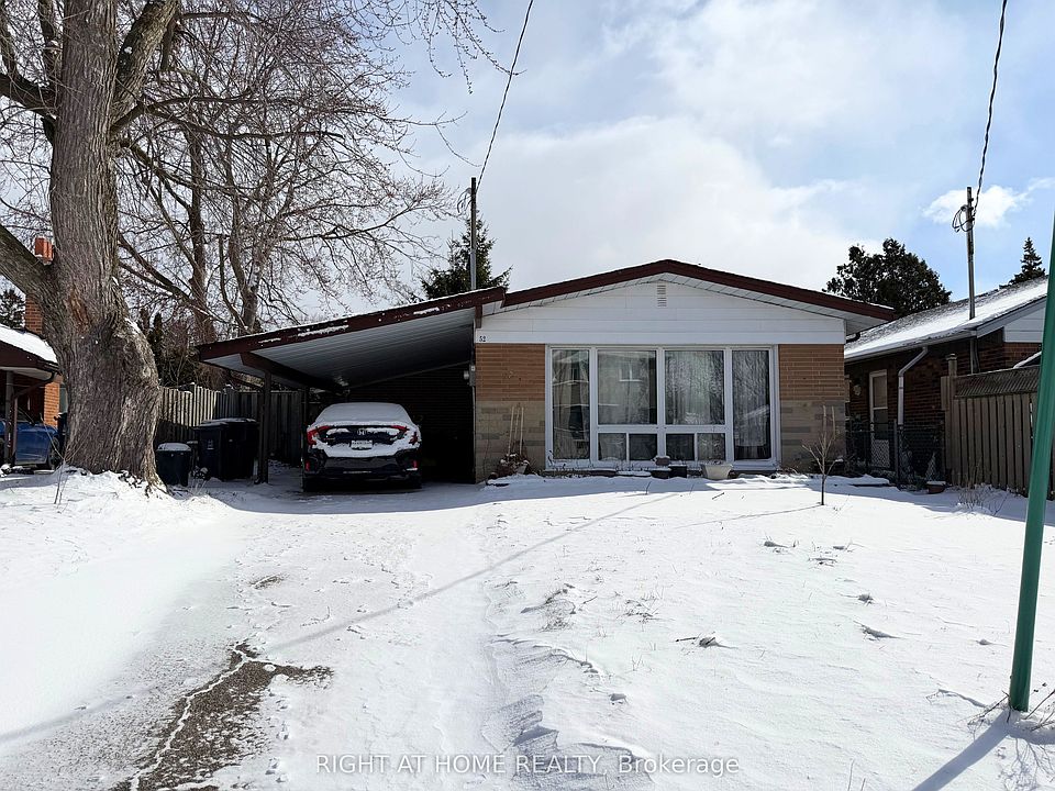 1st image of 52 Bonnechere Cres