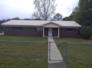 41 Blueberry Dr, Laurel Hill, FL 32567