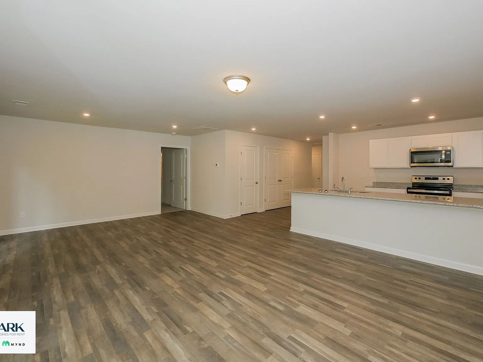 4 bed, 2.0 bath, 1601 sqft, $2,449 — Photo 3