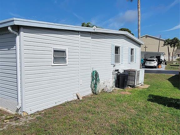 5th image of 10932 Union Dr