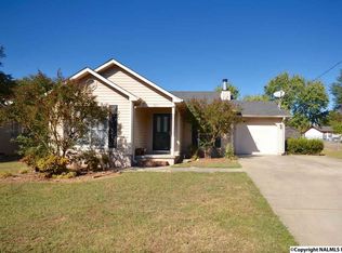 805 Sunshine St SW, Hartselle, AL 35640