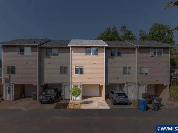 2210 Maplewood Dr S, Salem, OR 97306