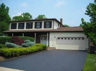 107 Peter Rafferty Dr, Hamilton, NJ 08690
