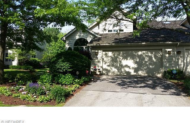 1st image of 19 Waterford Ln