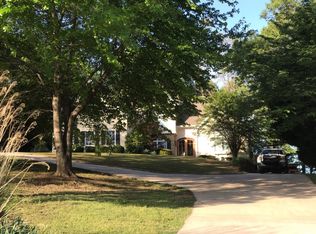 51 Lake Dr, Dawsonville, GA 30534